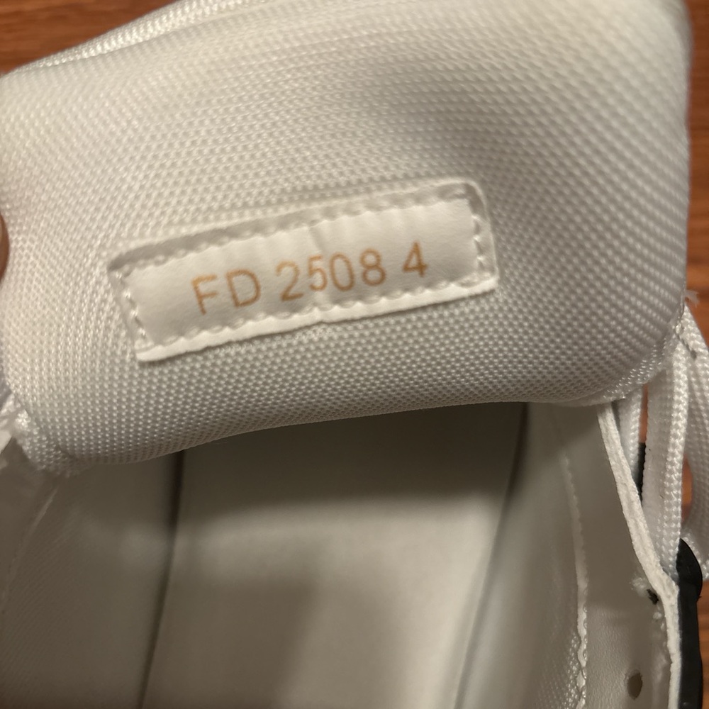Louis Vuitton Monochrome Sneakers - Picture 10 of 10